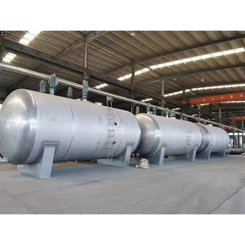 How does oil-based epoxy zinc-rich primer achieve long-term corrosion protection for steel substrates through the cathodic protection mechanism of zinc powder?